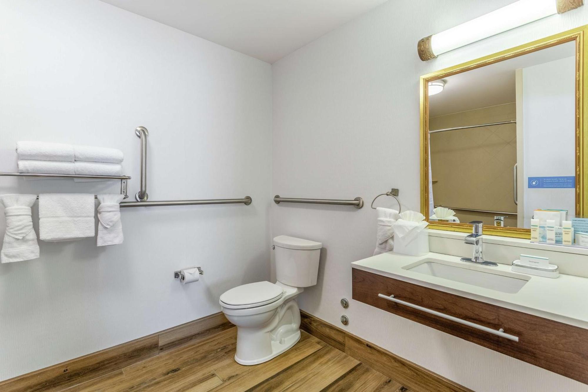 Hampton Inn & Suites Chicago - Libertyville Eksteriør billede