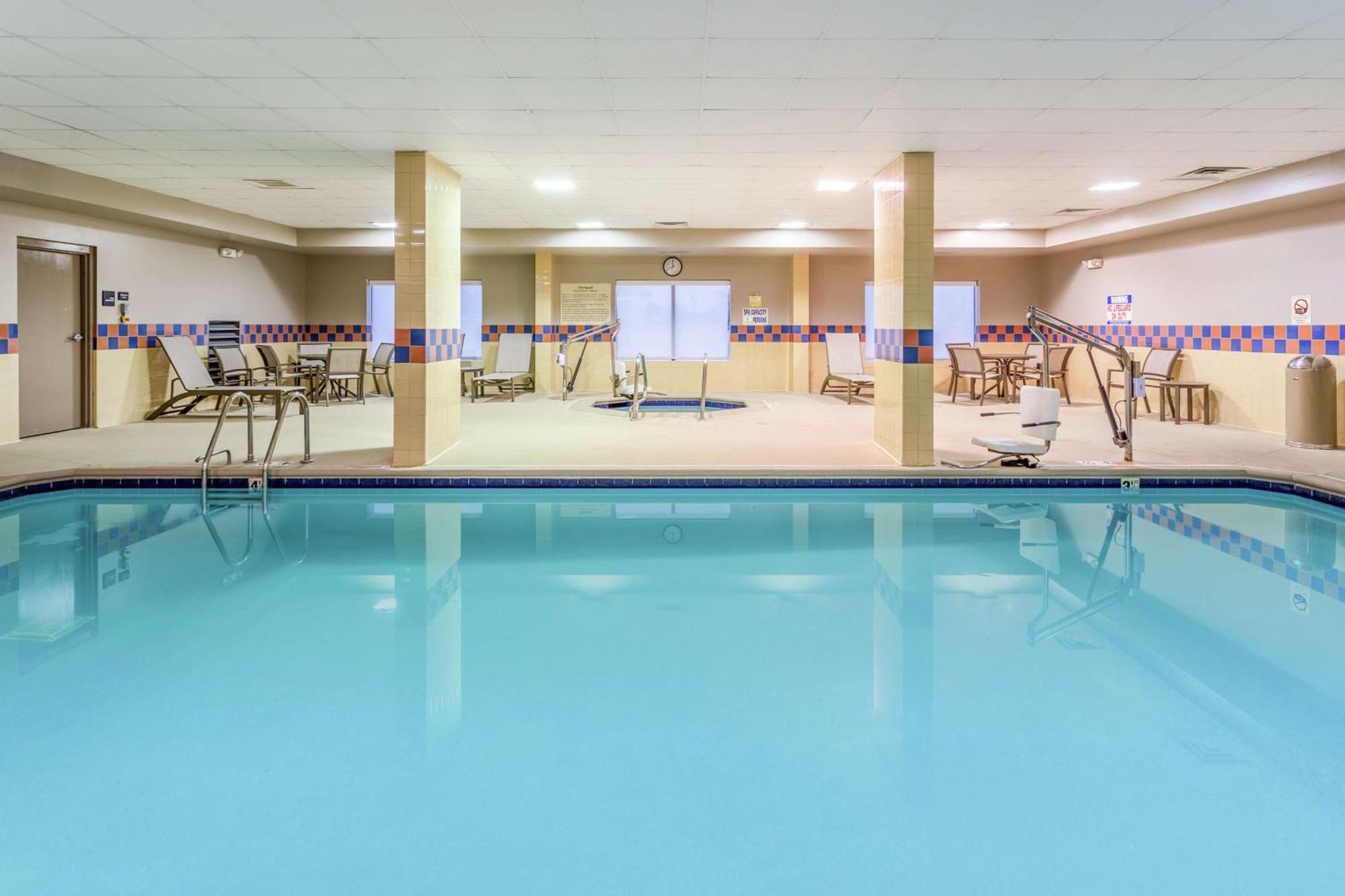 Hampton Inn & Suites Chicago - Libertyville Eksteriør billede