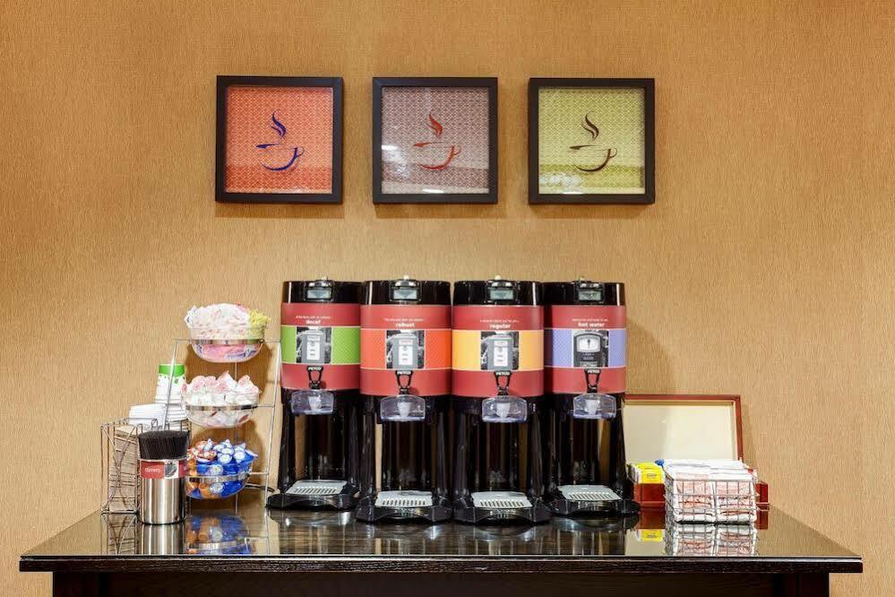 Hampton Inn & Suites Chicago - Libertyville Eksteriør billede